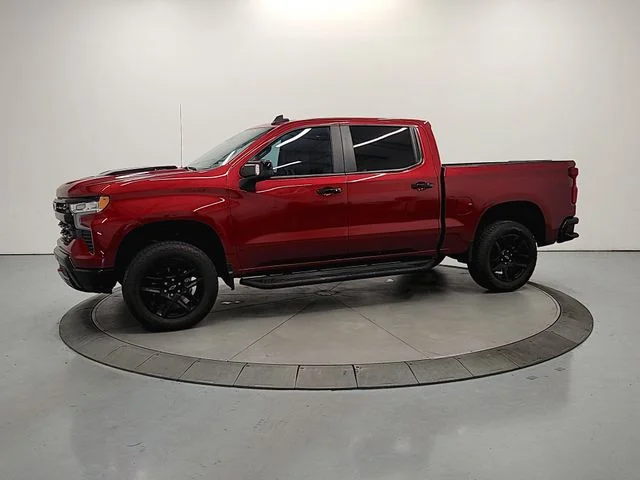 Used 2025 Red Chevrolet LT Trail Boss image 5