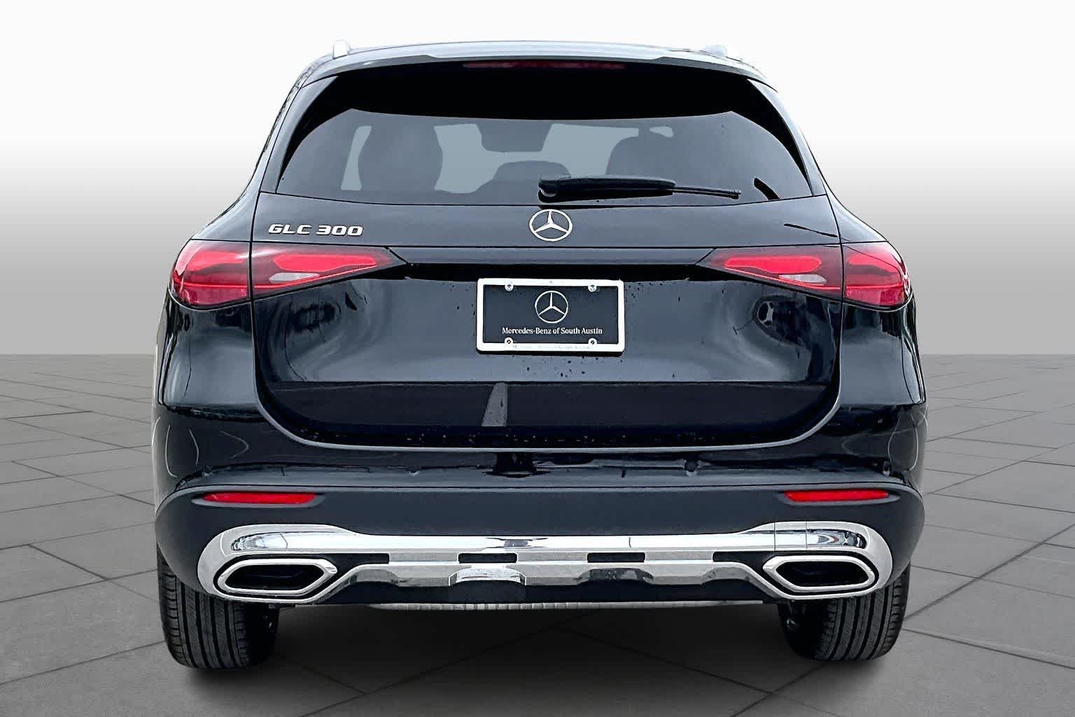 New 2026 Obsidian Black Metallic Mercedes-Benz GLC 300 image 4