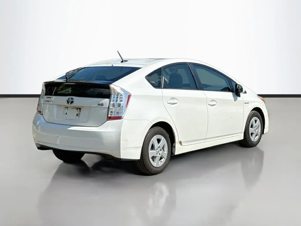 Used 2011 Blizzard Pearl Toyota Two image 7