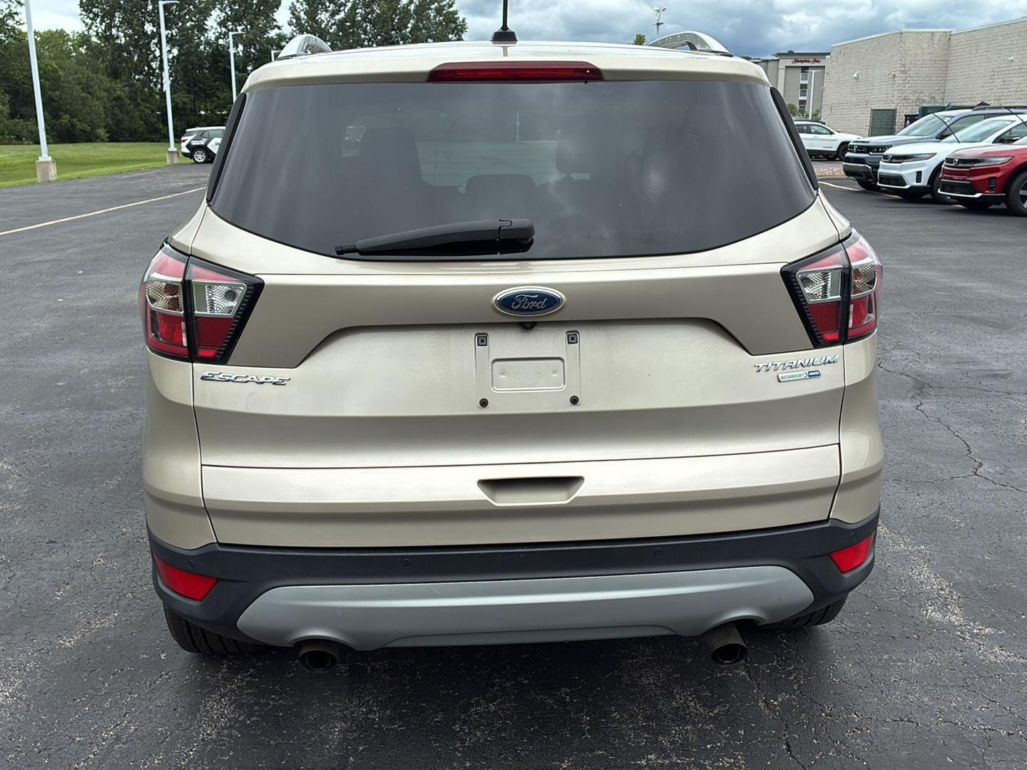 Used 2017 White Gold Ford Titanium image 18