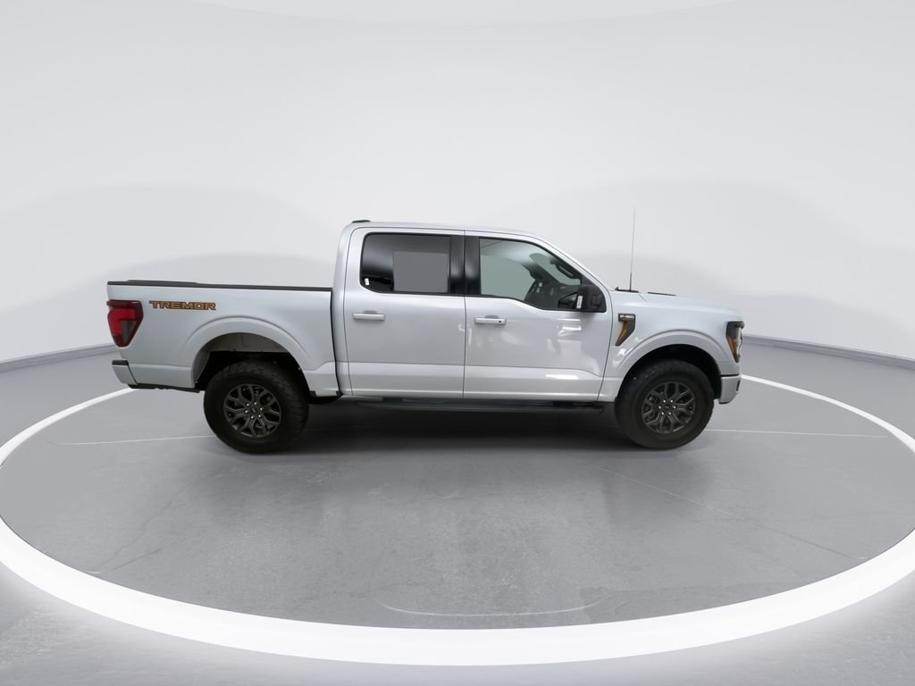 Used 2025 White Ford Tremor image 2