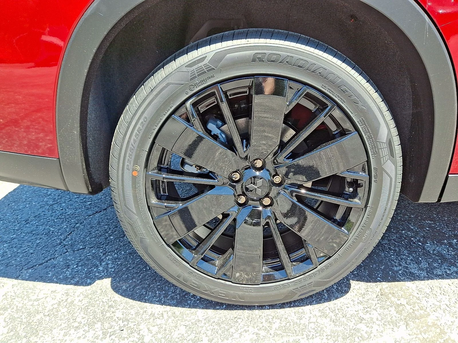 New 2026 Red Mitsubishi LE image 9