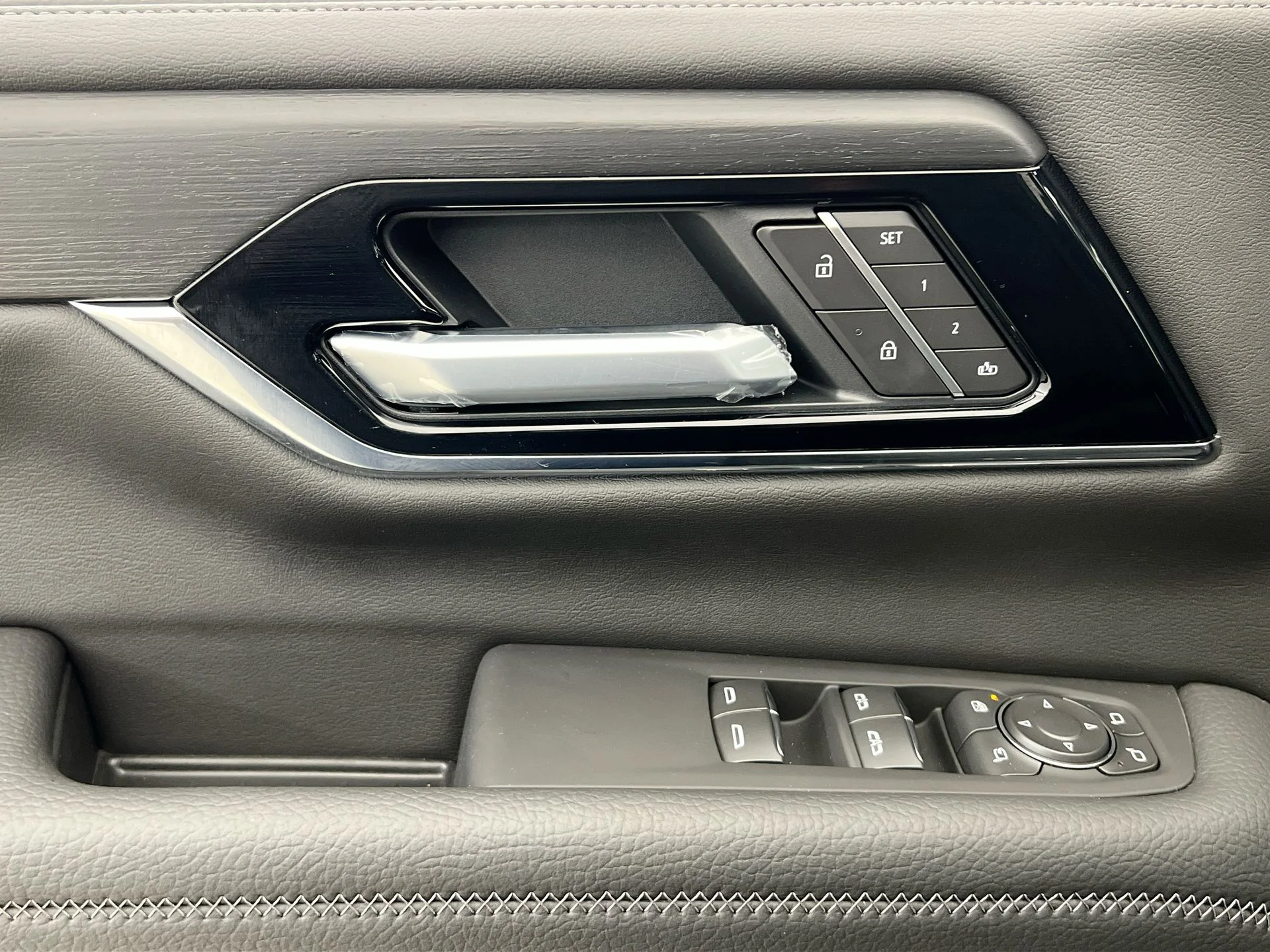 2026 GMC Yukon XL Denali - Photo 65