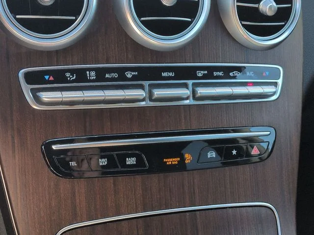 Used 2020  Mercedes-Benz GLC 300 image 19