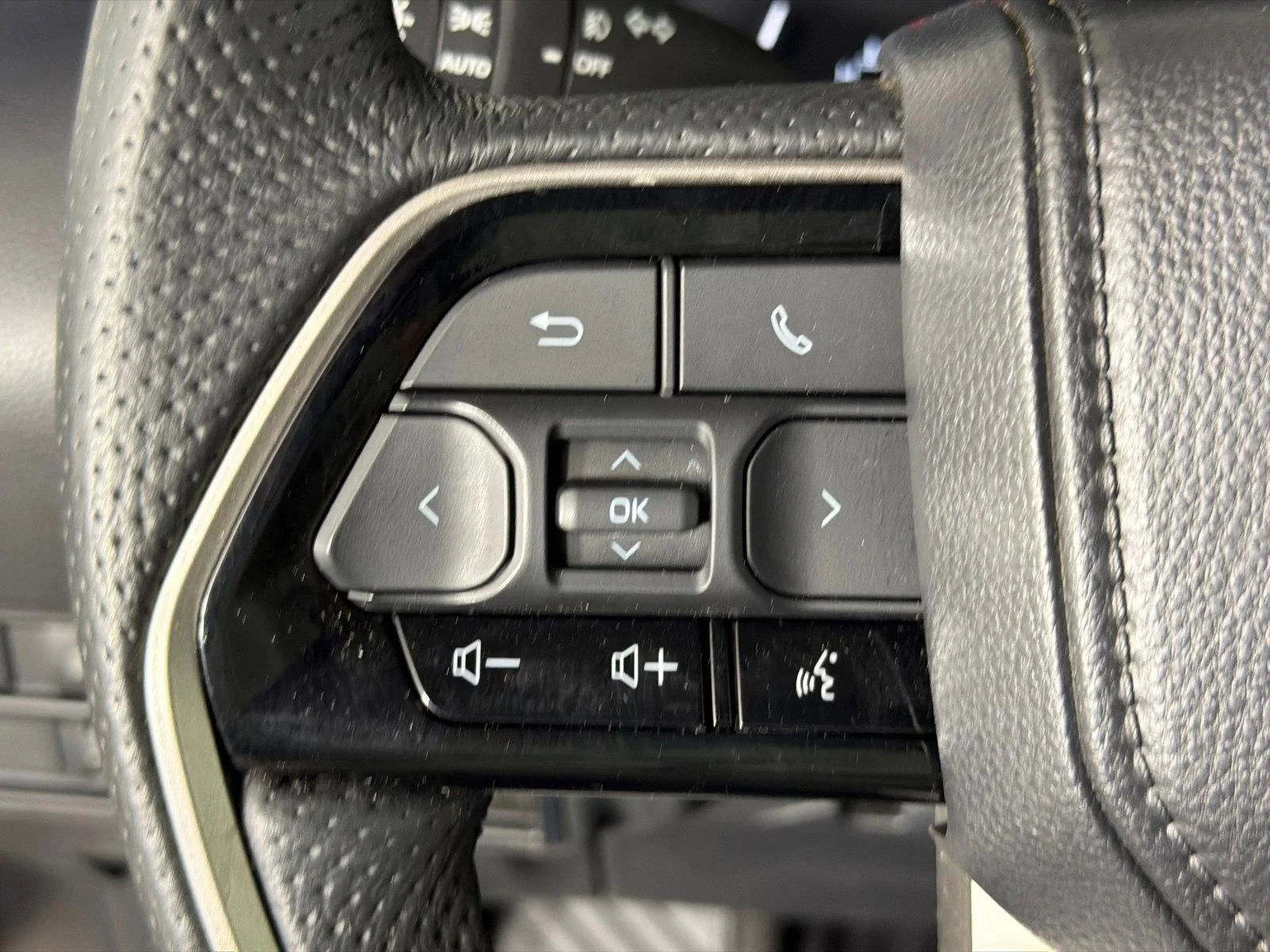 Used 2023 Gray Toyota SR5 image 24