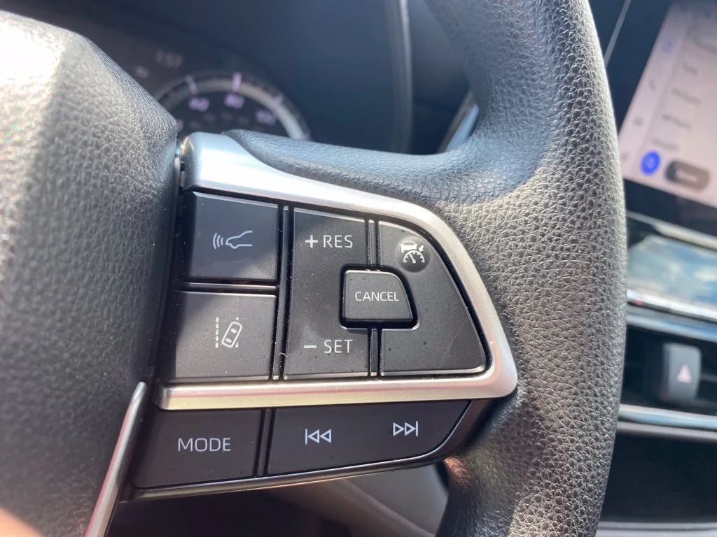 Used 2023 Black Toyota L image 27