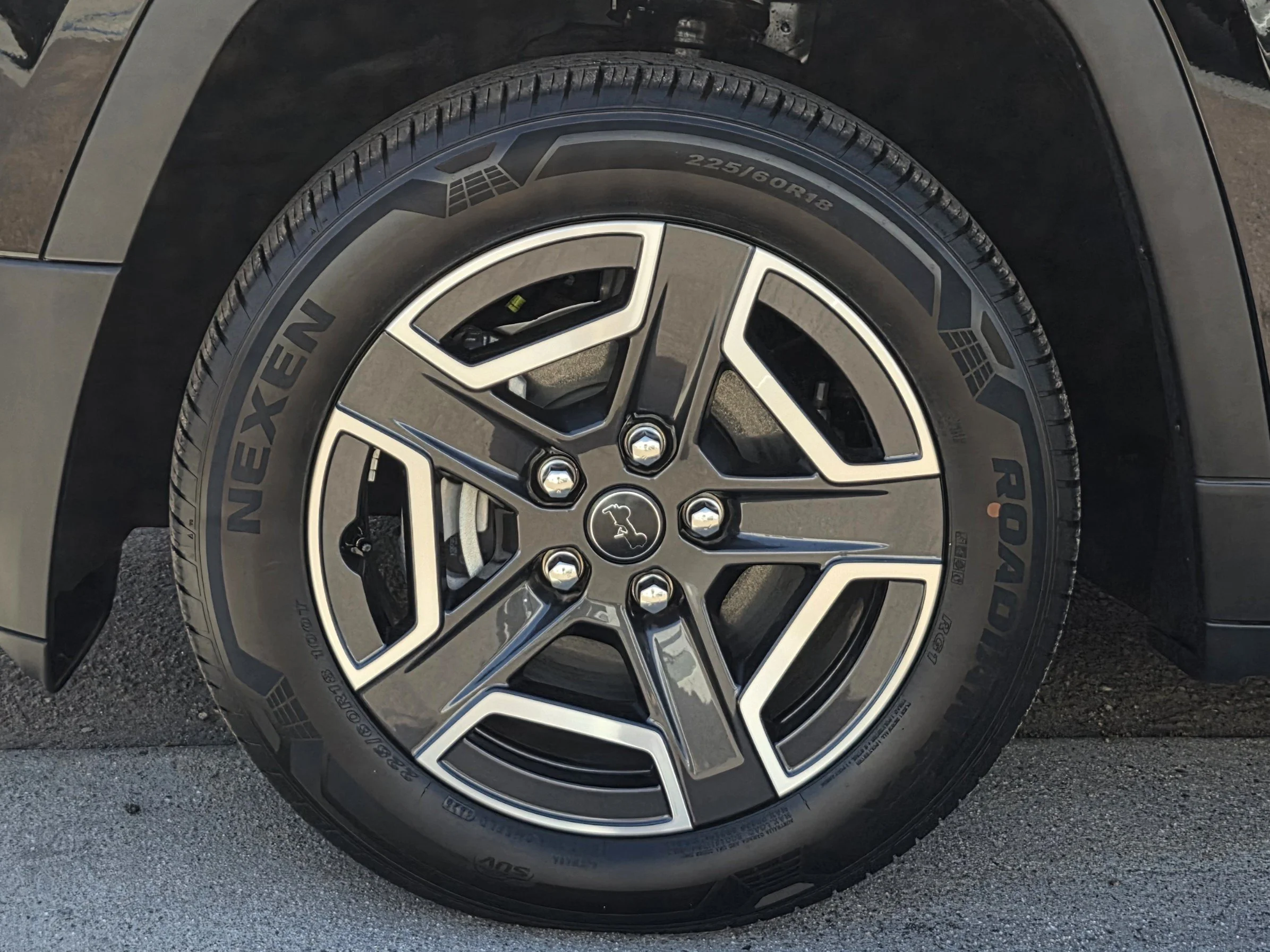 New 2026 Diamond Black Jeep Limited image 9