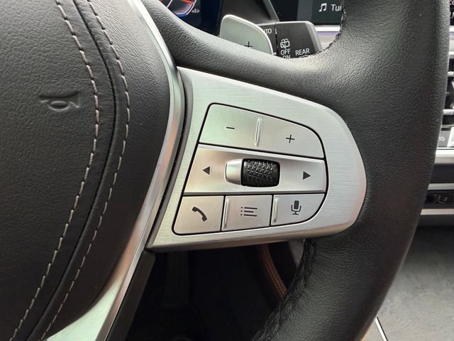 Used 2022 Brown Metallic BMW xDrive40i image 25