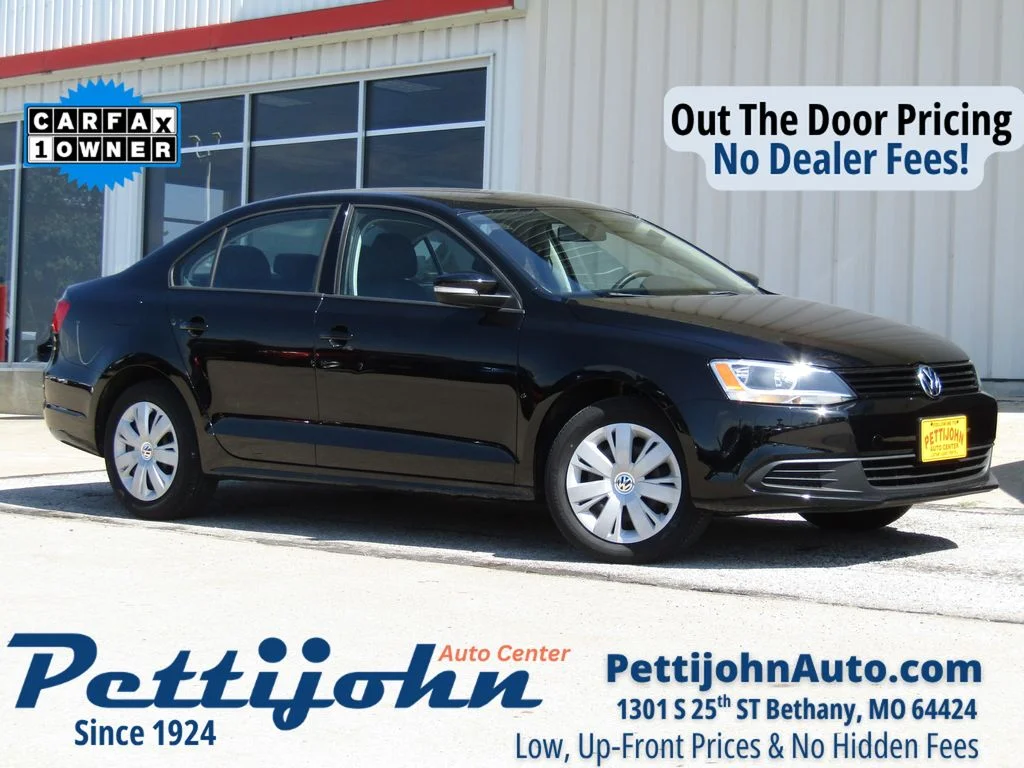 Used 2011  Volkswagen 2.5L SE image 1
