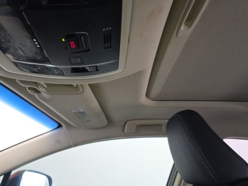 Used 2019 Matador Red Mica Lexus Base image 13