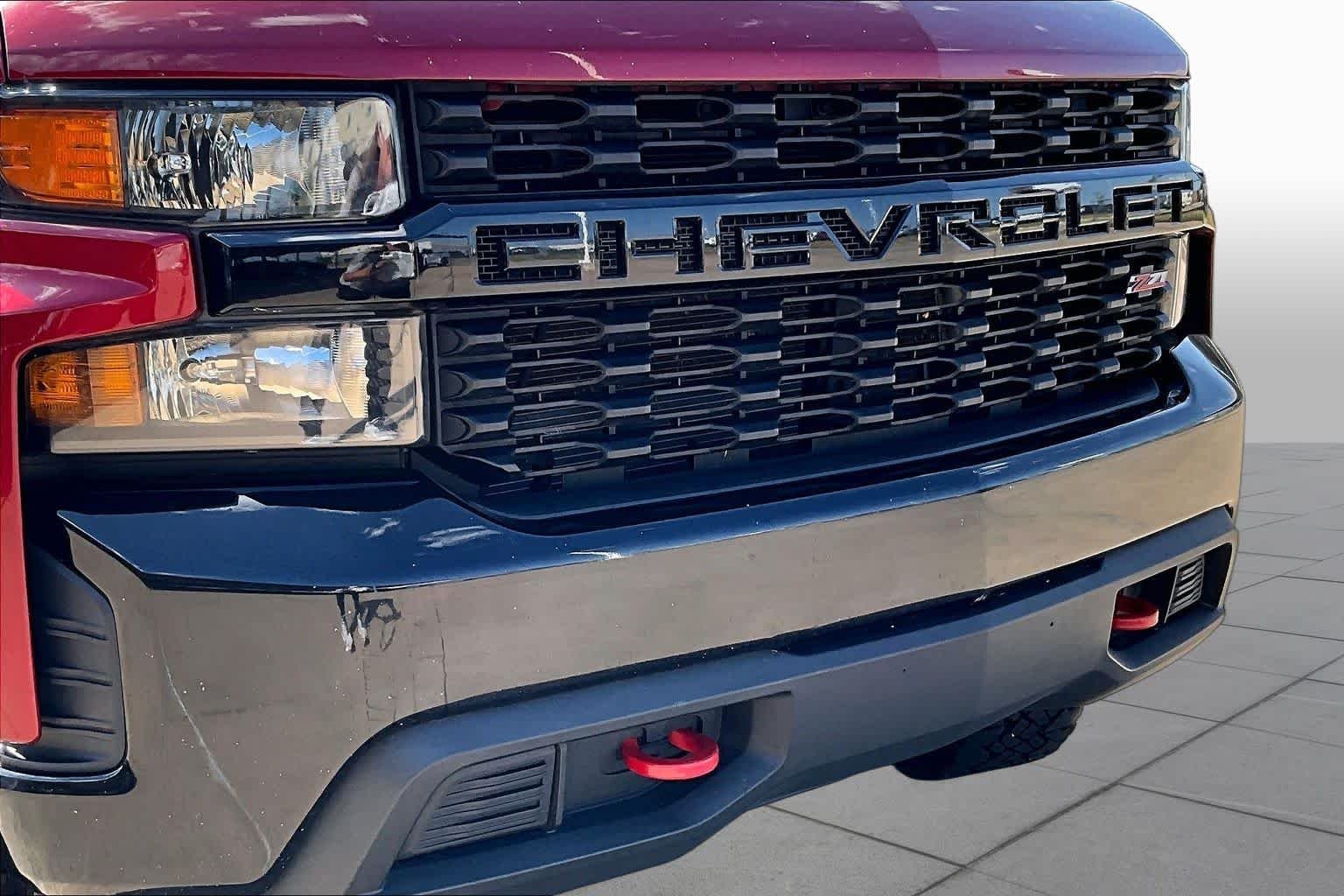 Used 2020 Cajun Red Tintcoat Chevrolet Custom Trail Boss image 26