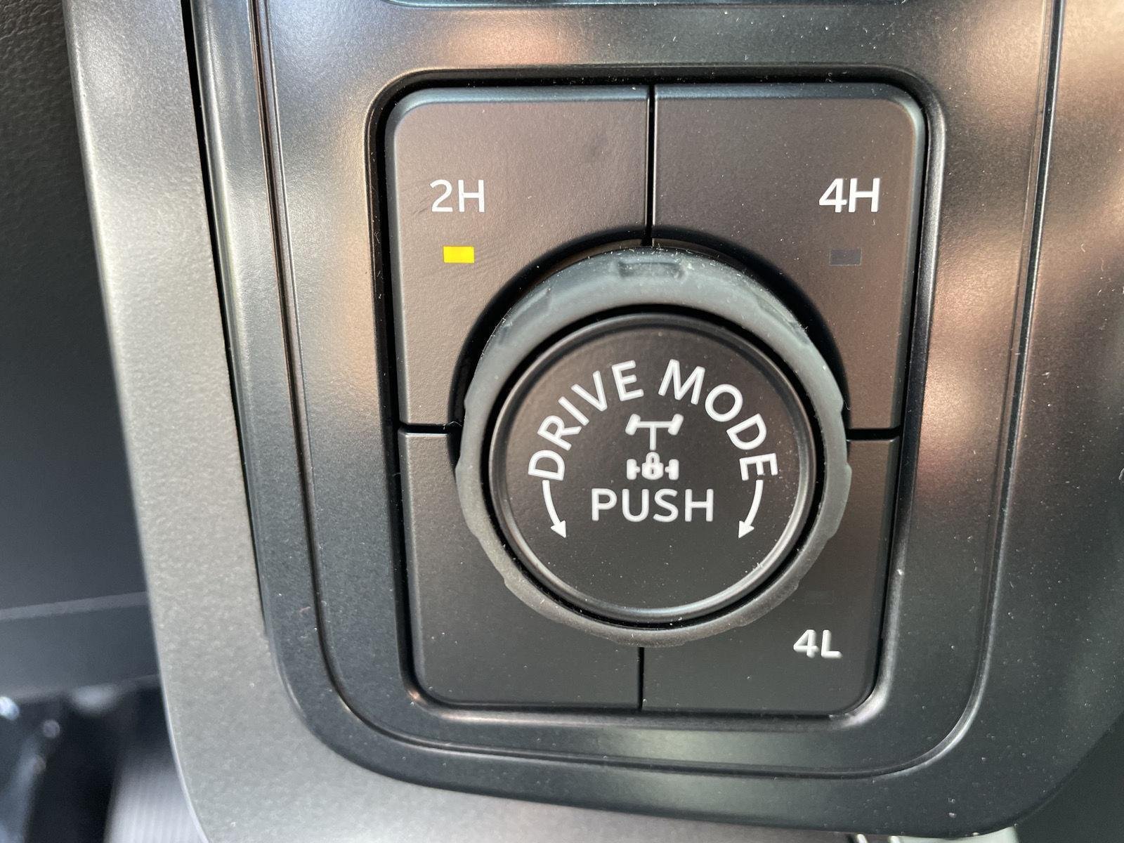 New 2026 Carbonized Gray Metallic Ford Tremor® image 24