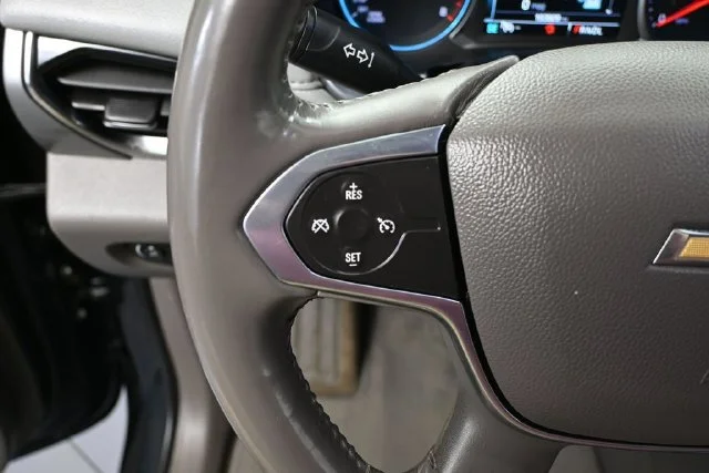Used 2018 Gray Chevrolet 3LT image 21