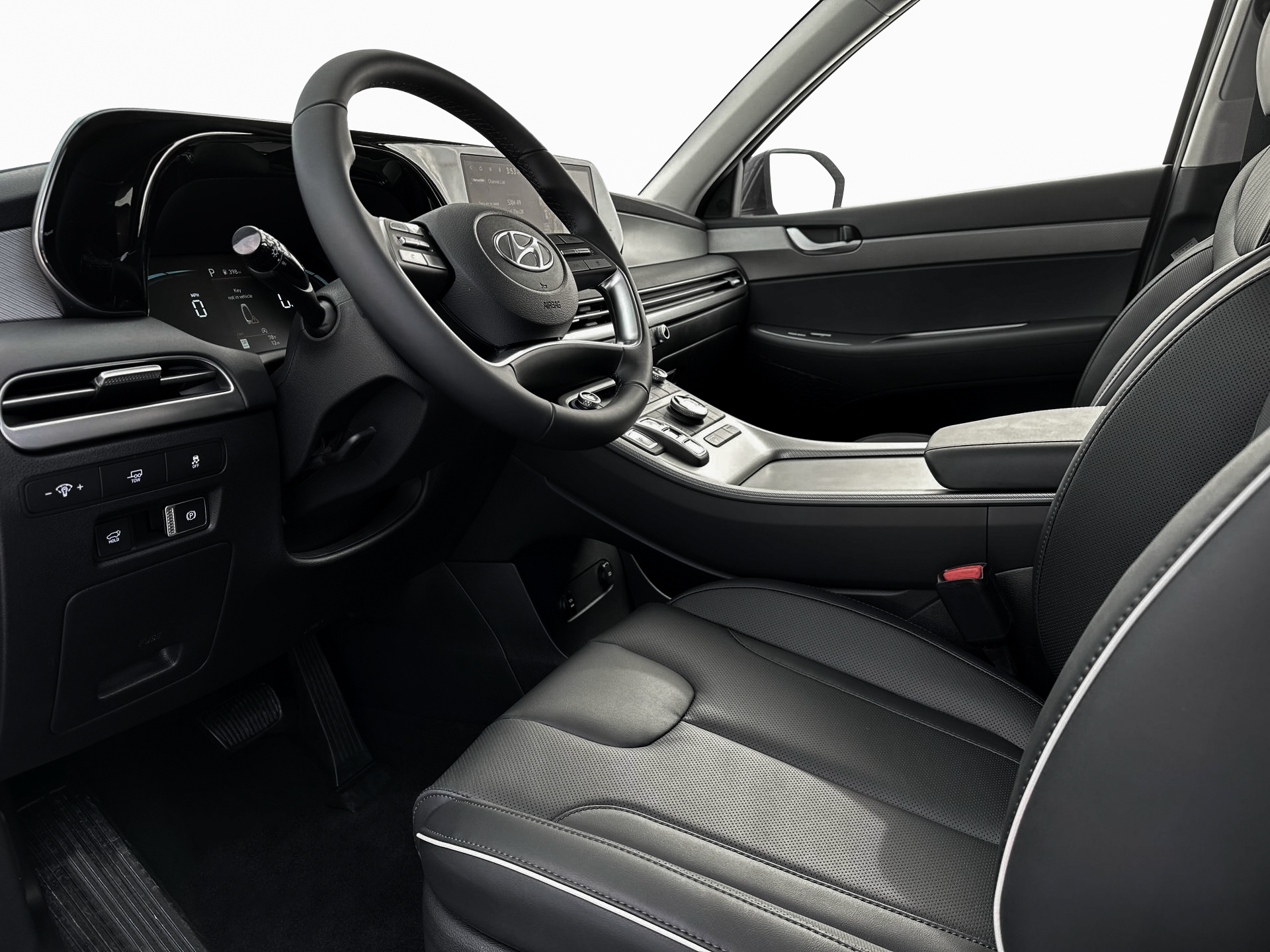 New 2025 White Hyundai SEL AWD image 14
