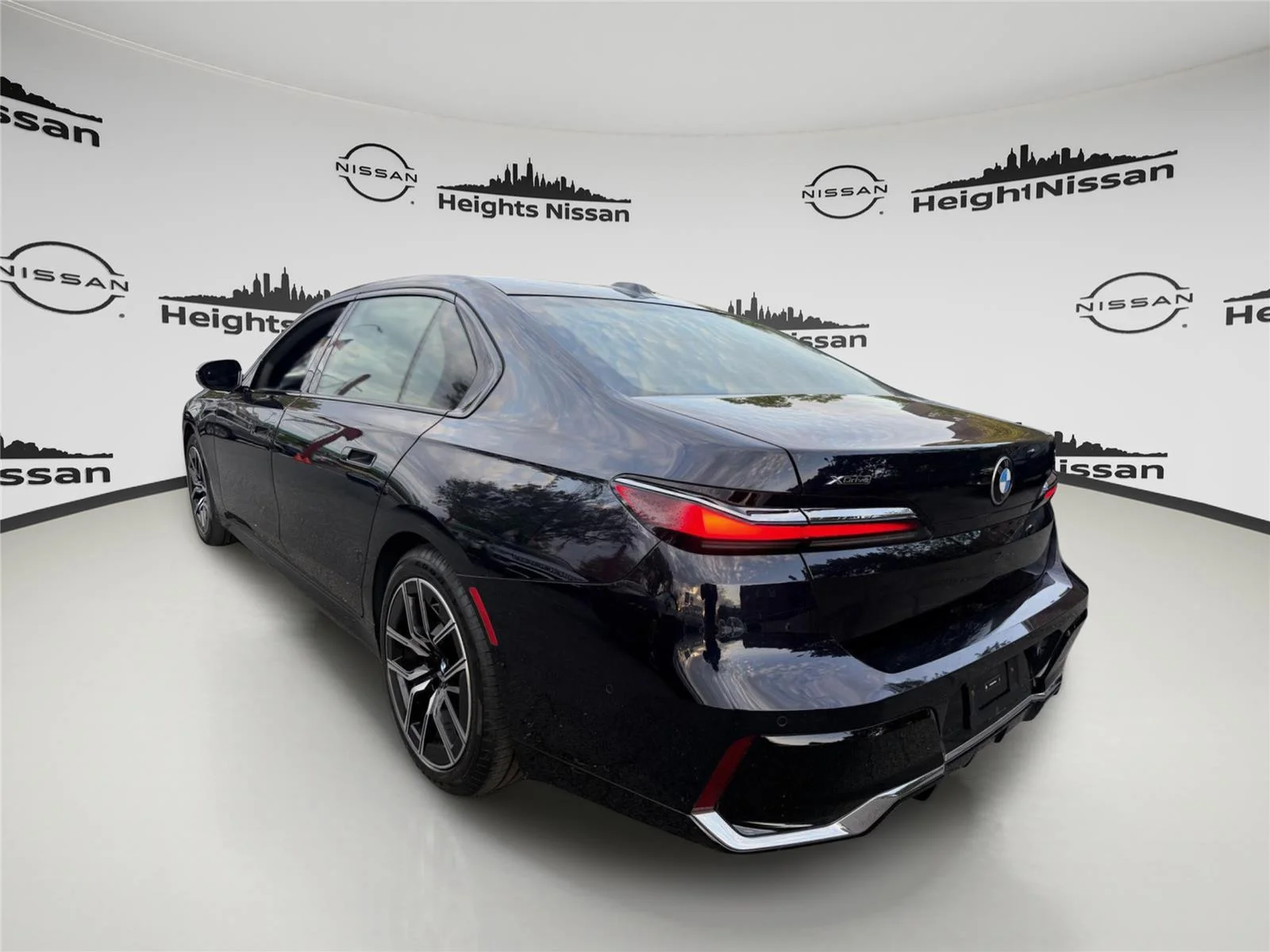 Used 2025 BK BMW 740i xDrive image 3