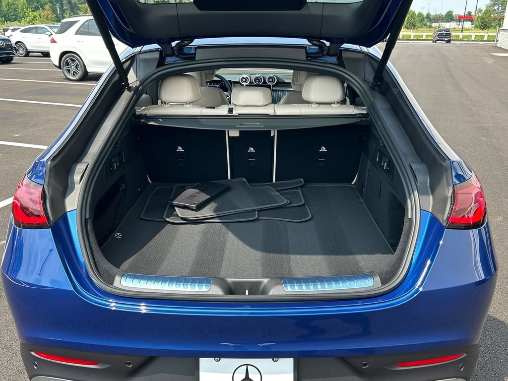 New 2026 Starling Blue Metallic Mercedes-Benz GLC 300 image 44