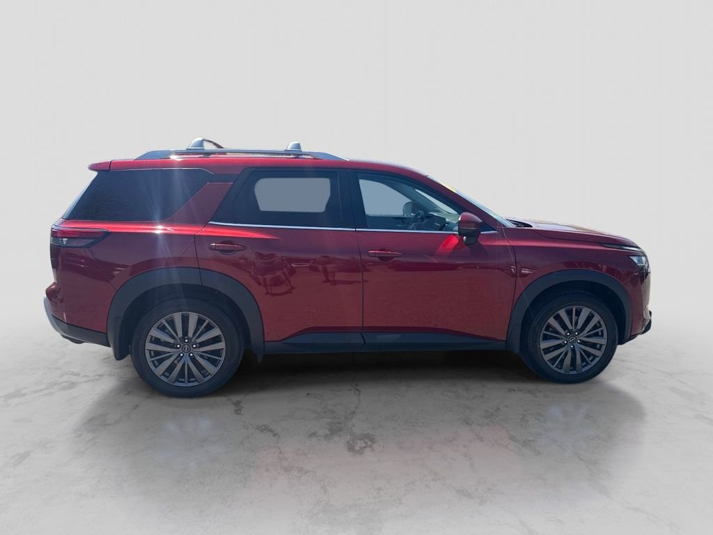 Used 2023 Red Nissan SL image 9