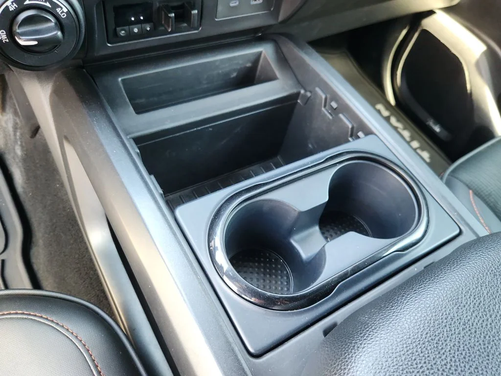 Used 2021 White Nissan PRO-4X image 23