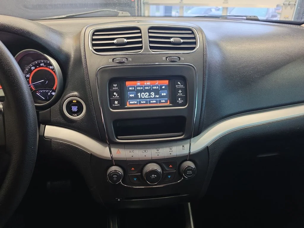 Used 2020 White Dodge SE image 24