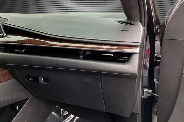 Used 2021 Black Cadillac Sport Platinum image 27