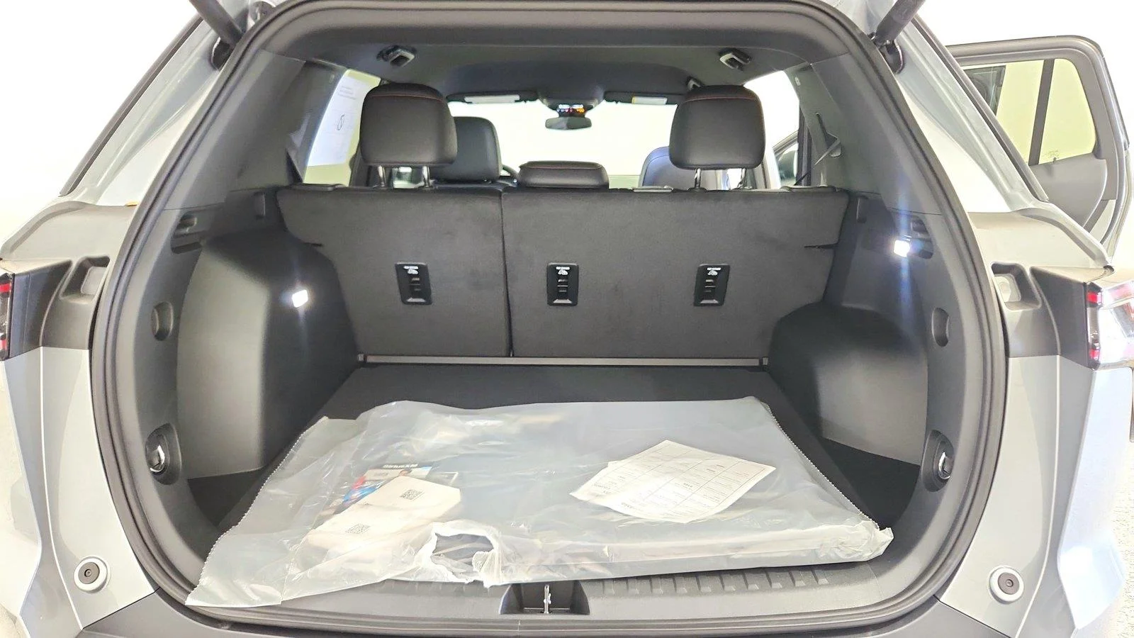 2027 Chevrolet Equinox RS - Photo 36