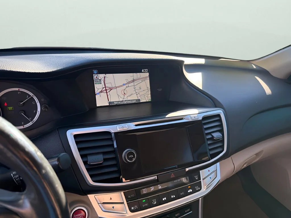 Used 2014  Honda EX-L image 22