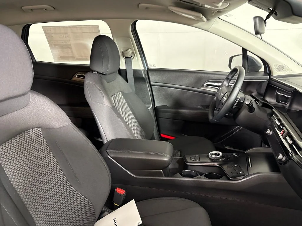 New 2027 Heritage Blue Kia S image 17