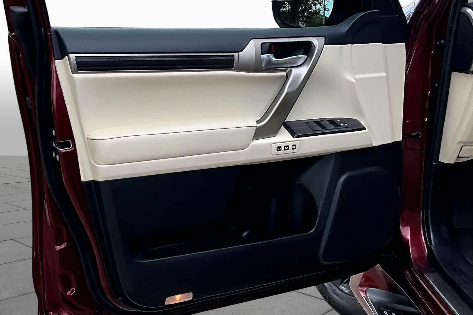 Used 2020 Claret Mica Lexus Premium image 26