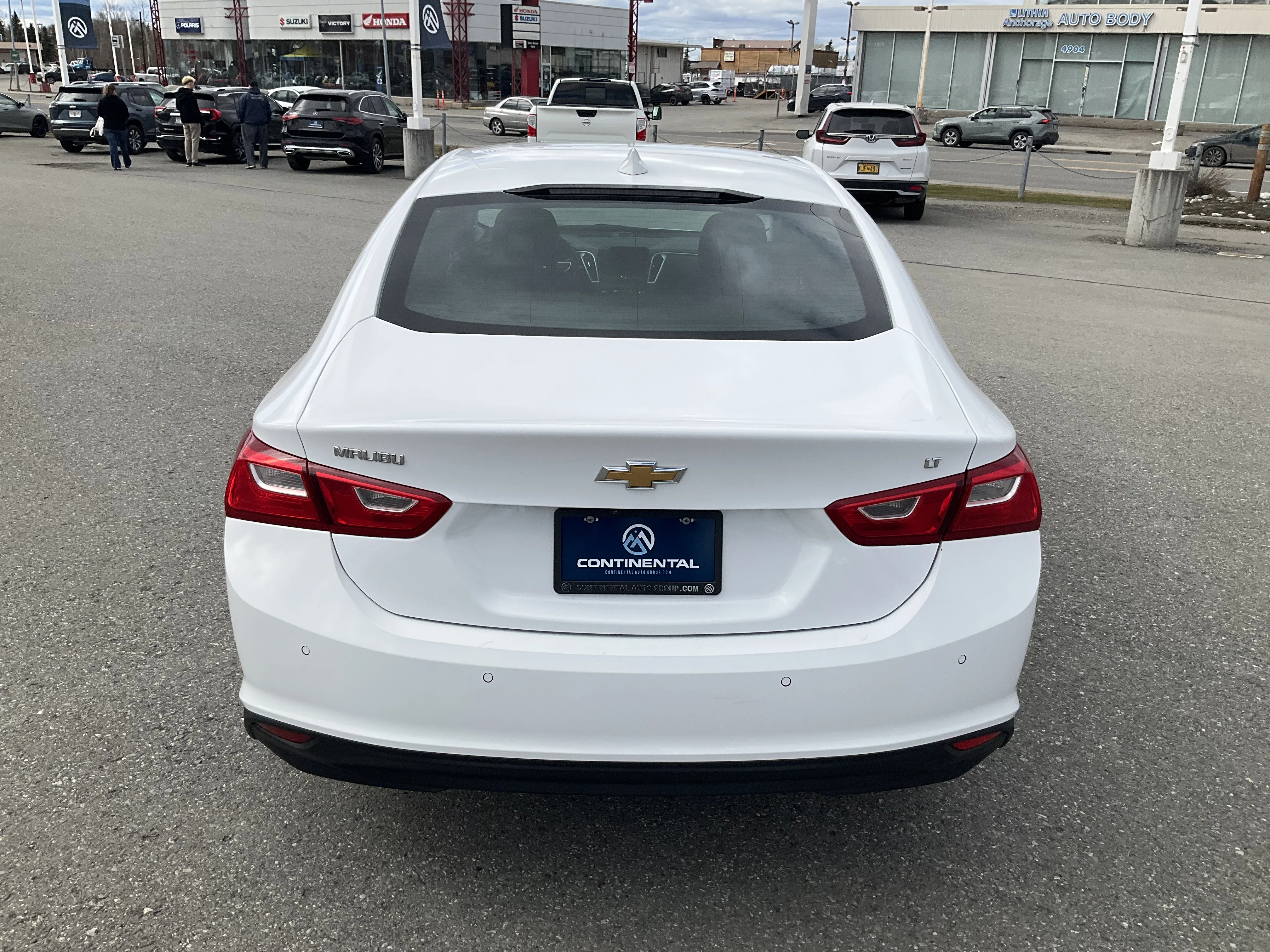 Used 2024 Summit White Chevrolet 1LT image 4