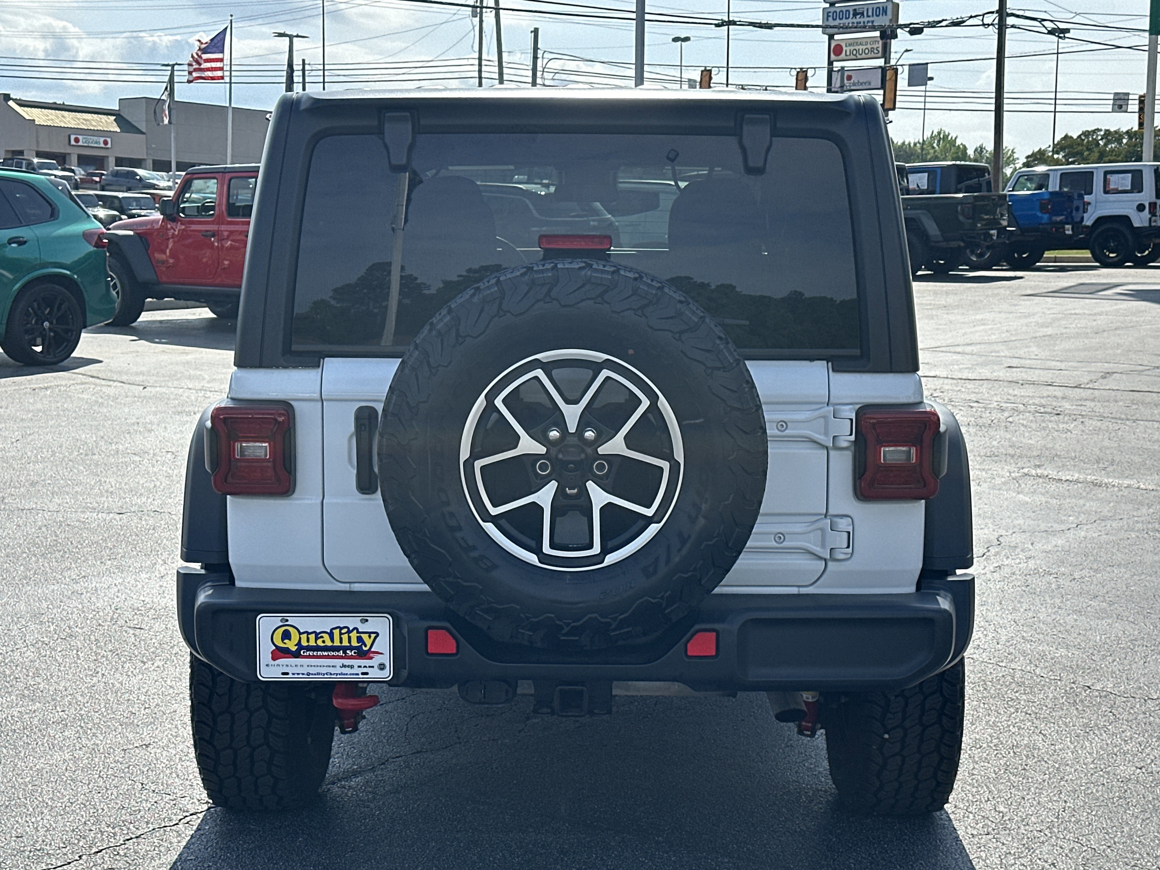 Used 2024 Bright White Clearcoat Jeep Rubicon image 7