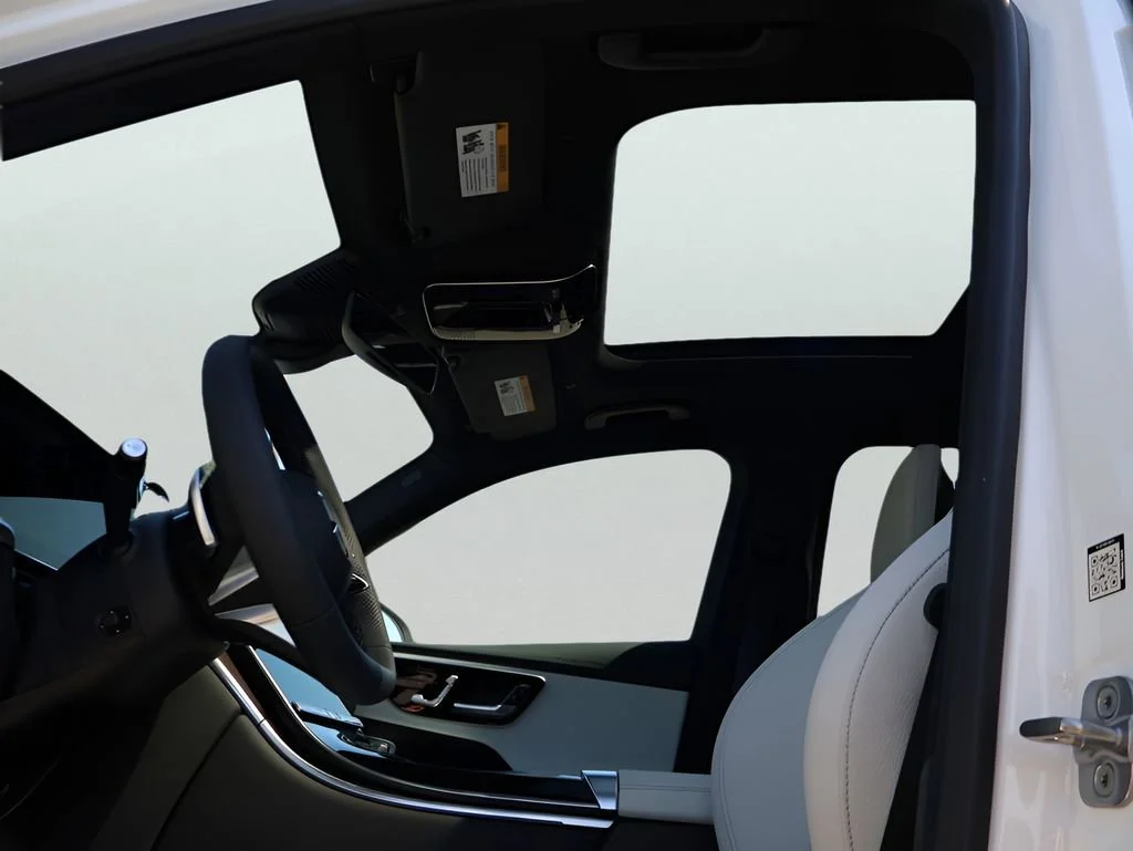 New 2026 Polar White Mercedes-Benz GLC 300 image 82