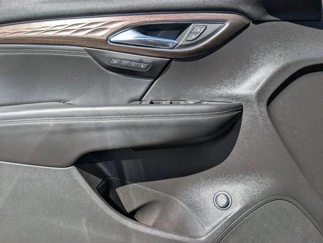 Used 2022 Ebony Twilight Metallic Buick Avenir image 17