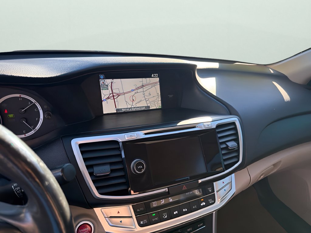 Used 2014  Honda EX-L image 22