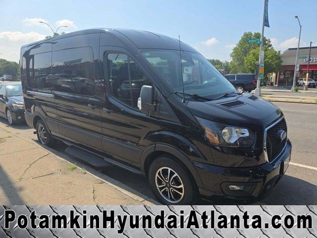 Used 2023 Agate Black Metallic Ford XLT image 1