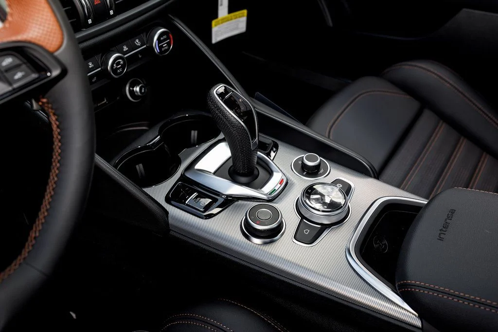2025 Alfa Romeo Giulia Intensa - Photo 23
