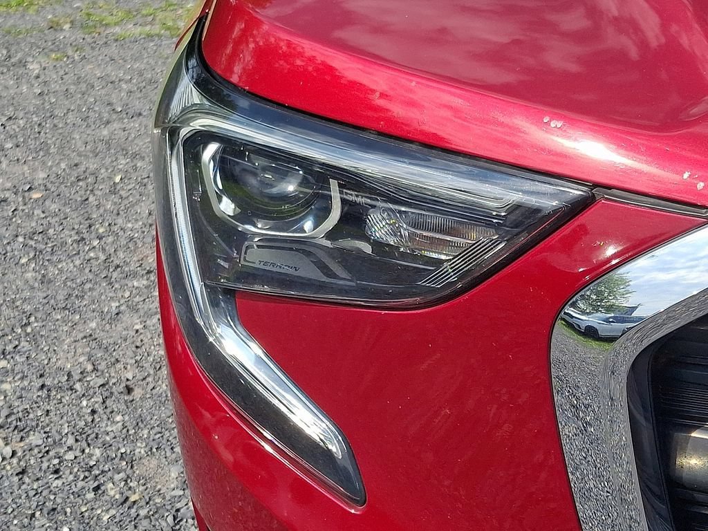 Certified Used 2018 RED QUARTZ TINTCOAT GMC SLE image 10