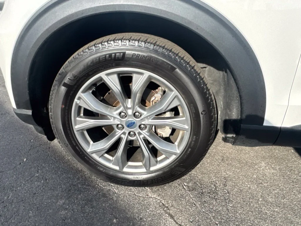 Used 2022 White Metallic Ford XLT image 51