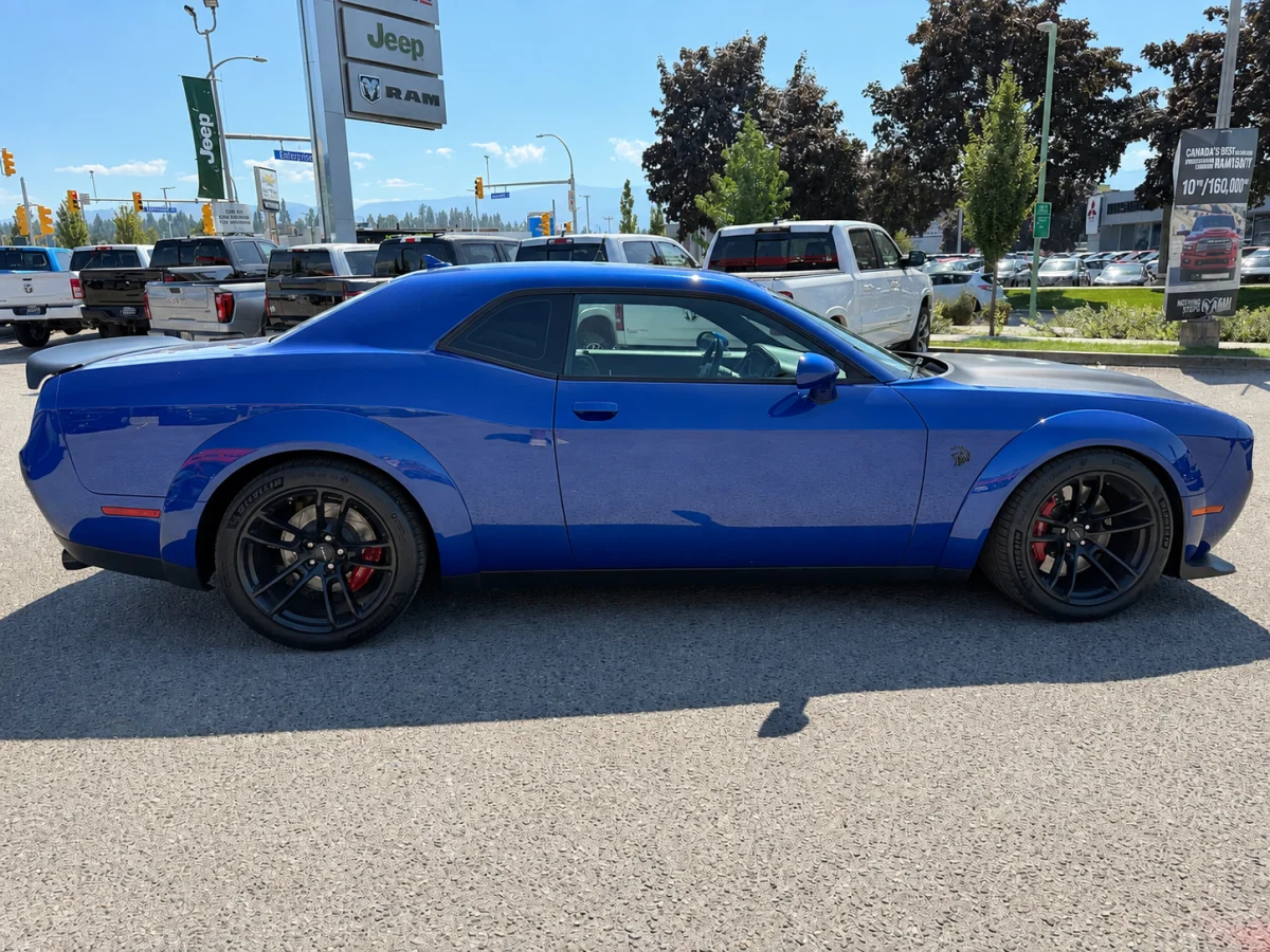Used 2020 Blue Dodge Srt Hellcat Redeye image 7