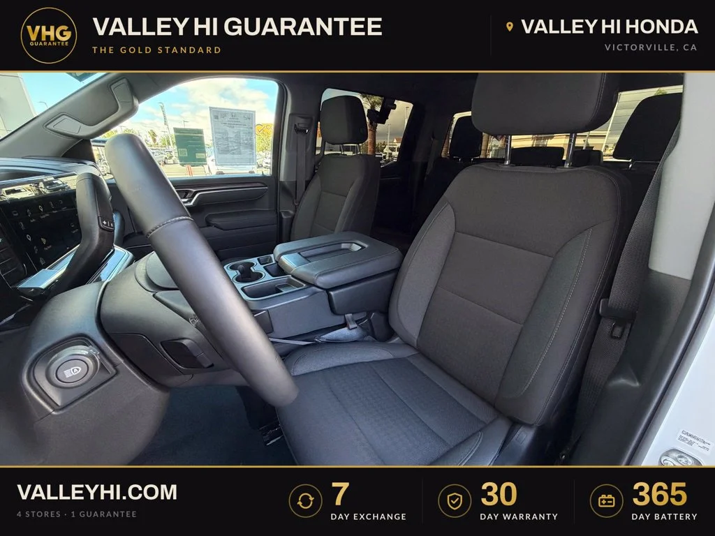 Used 2026 Summit White Chevrolet LT image 17