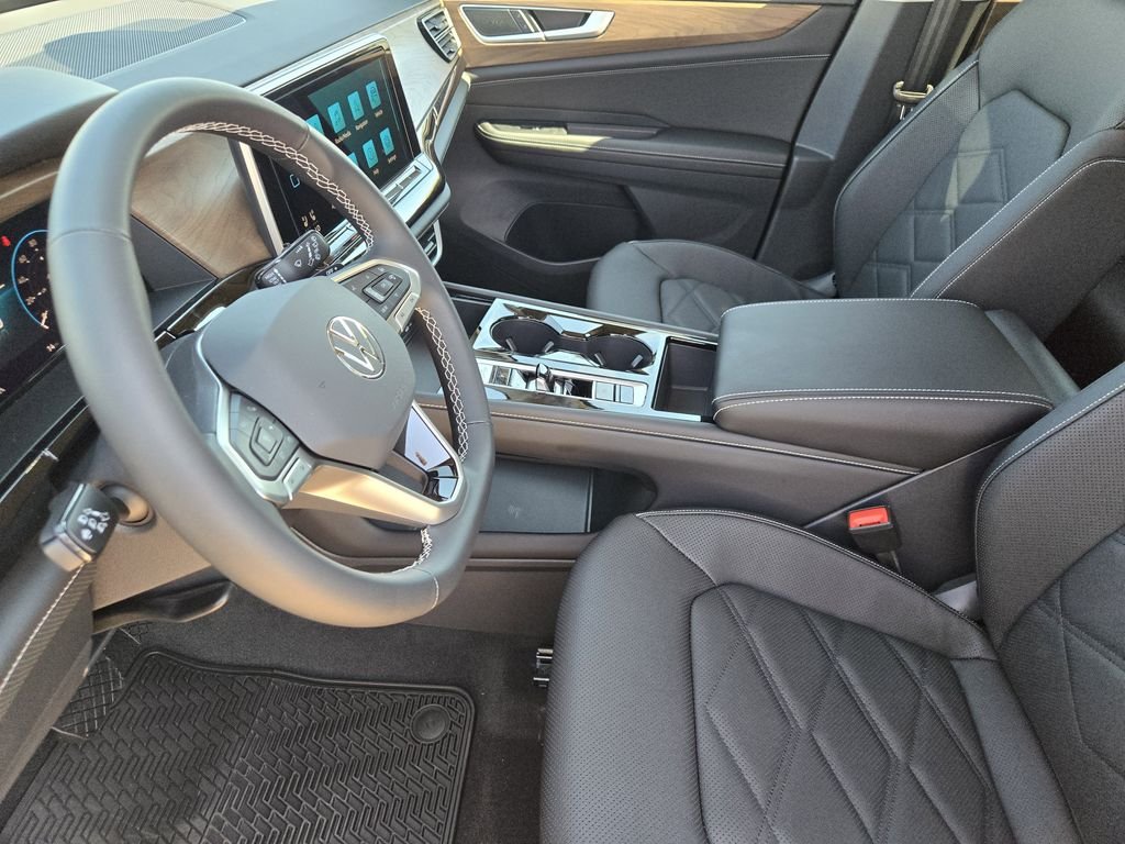 2026 Volkswagen Atlas SE w/Tech - Photo 11