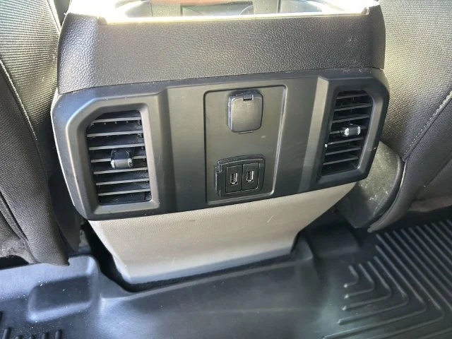 Used 2019 Blue Ford XL image 12