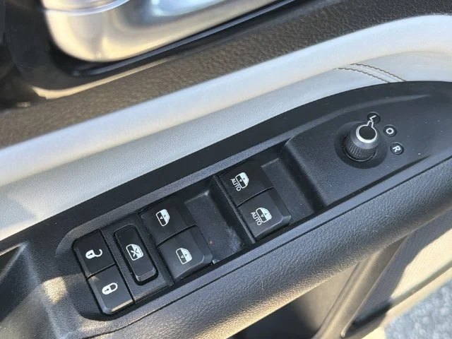 Used 2024 Gray Jeep Limited image 31