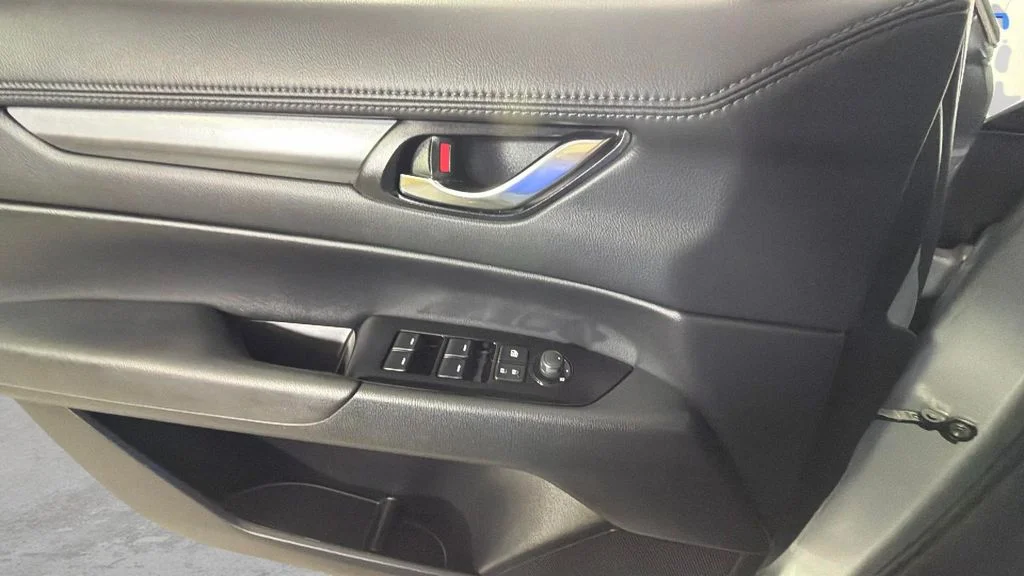 Used 2022 Silver Mazda 2.5 S Select Package image 23