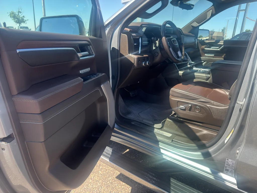 Used 2025 Sterling Metallic GMC Denali image 11