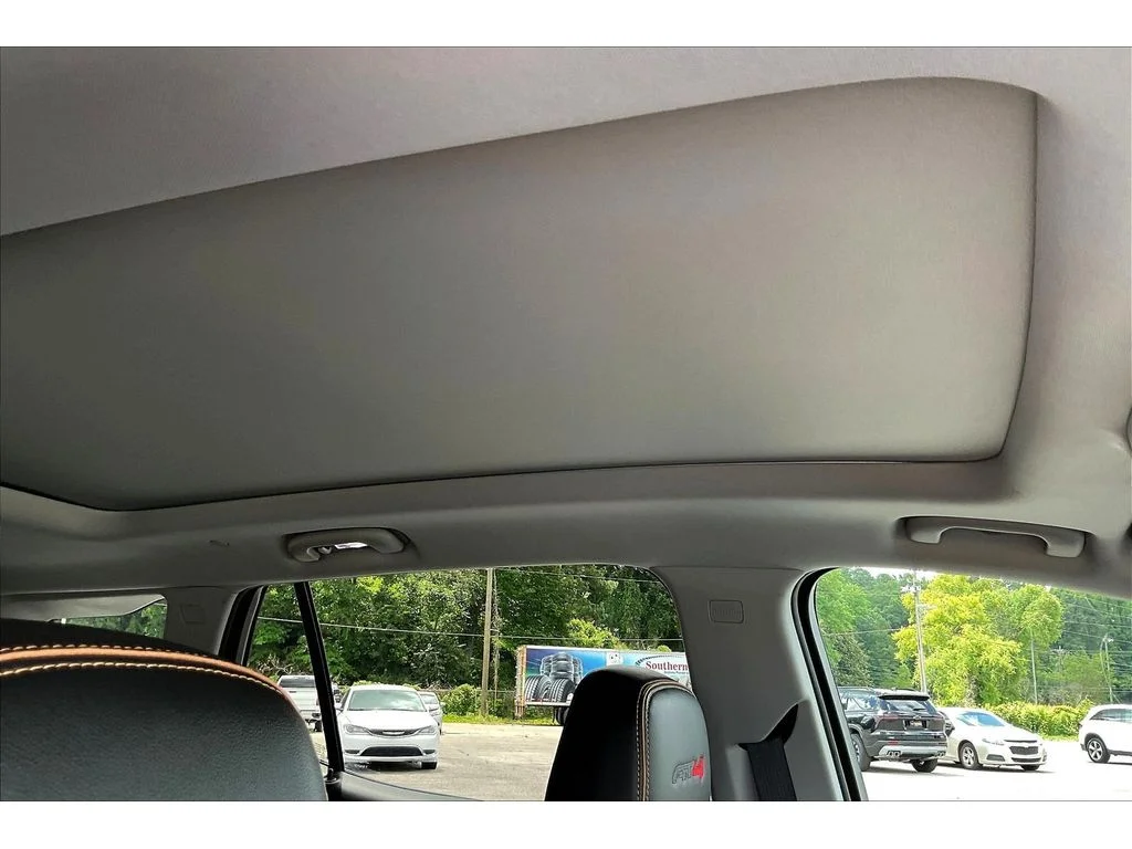 Used 2024 Ebony Twilight Metallic GMC AT4 image 15