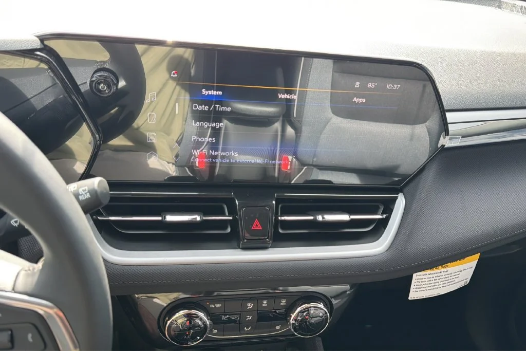 New 2026 Mosaic Black Metallic Chevrolet LT image 24