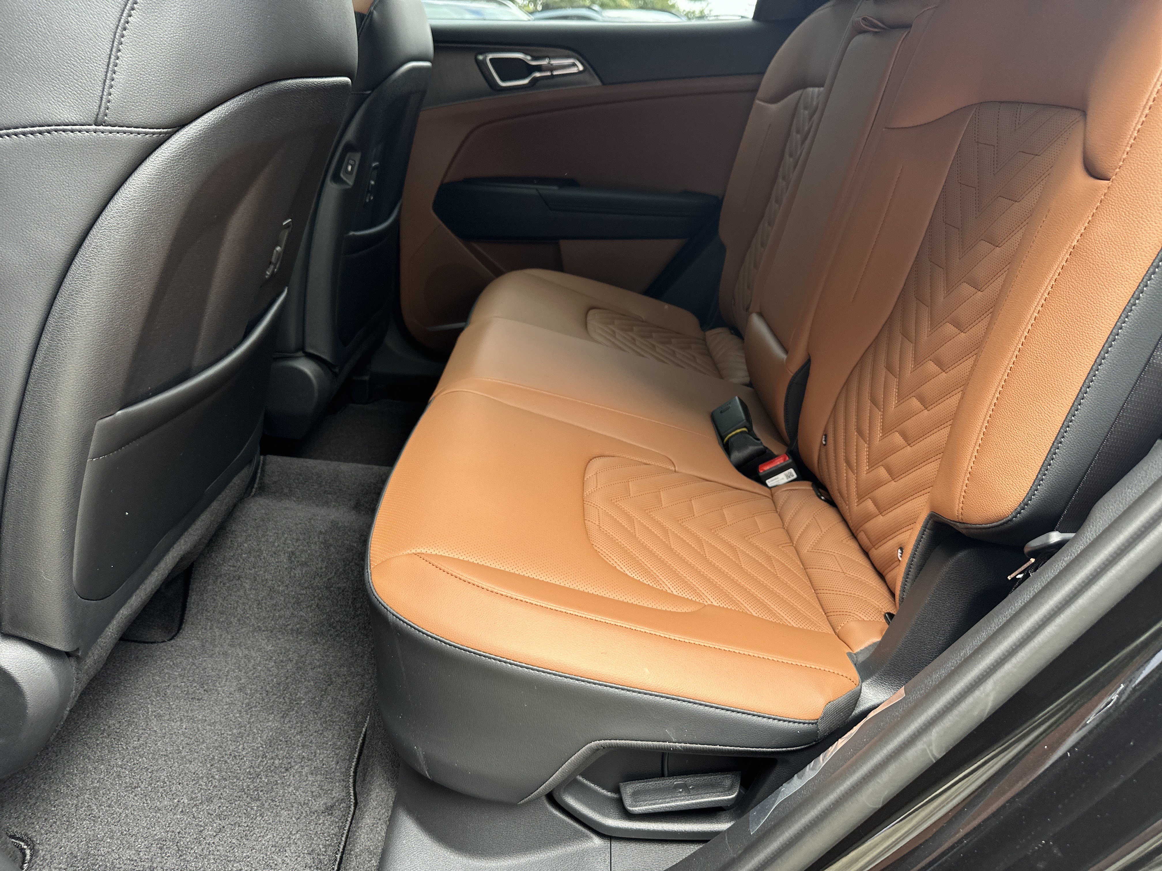 New 2027 Fusion Black Kia X-Line image 14