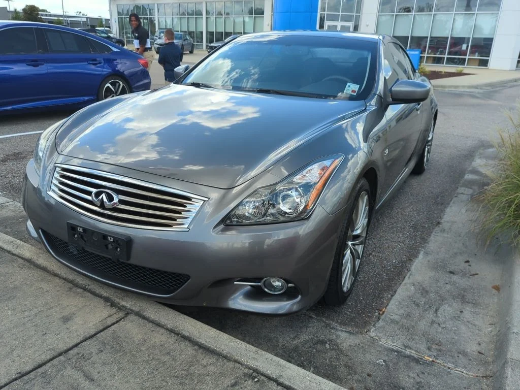 Used 2015 Graphite Shadow INFINITI Base image 1