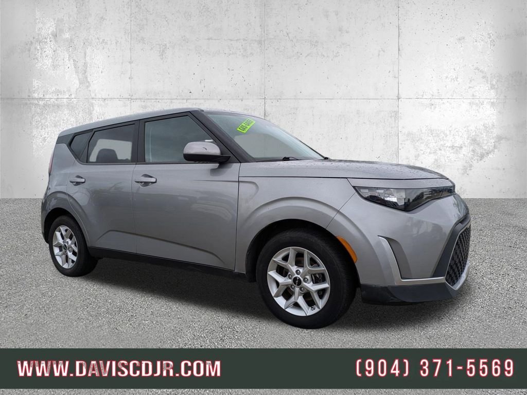 Used 2023 Gray Kia LX image 1