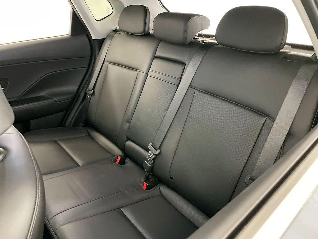 Used 2024 Abyss Black Pearl Hyundai Limited image 26